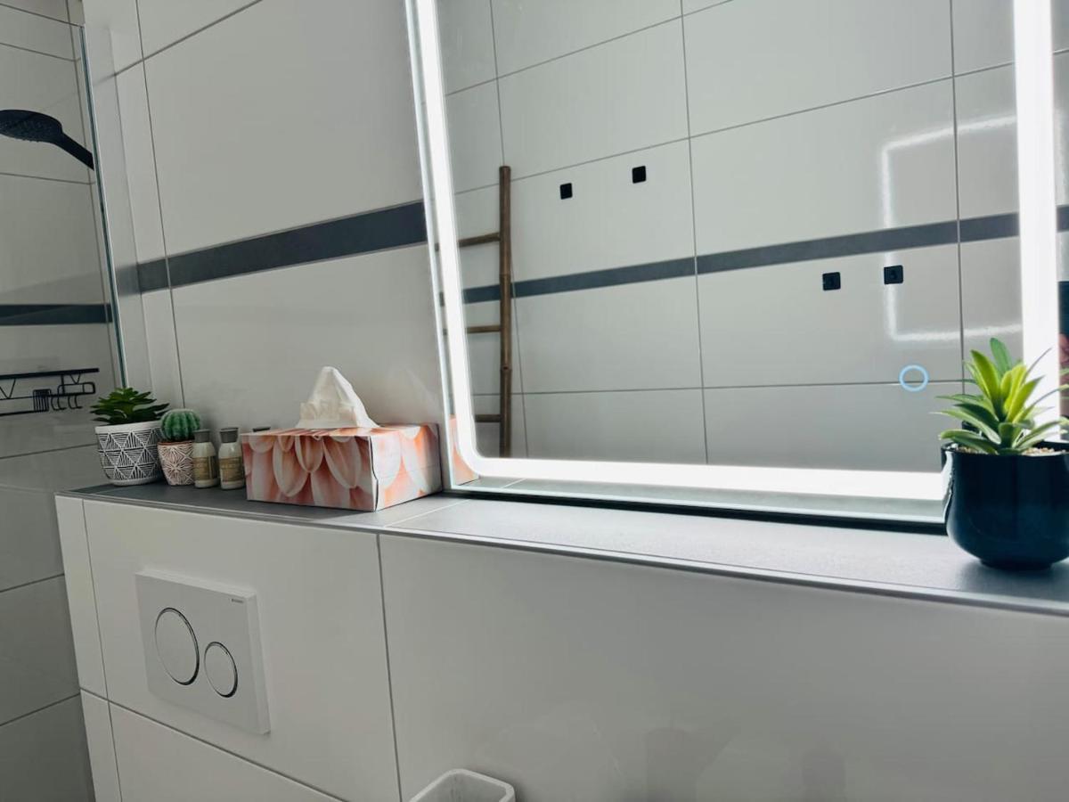 Klassen Stay - Design Studio In 11 Etage - Tolle Aussicht - Sauna, Pool - Netflix Lahnstein Exteriör bild