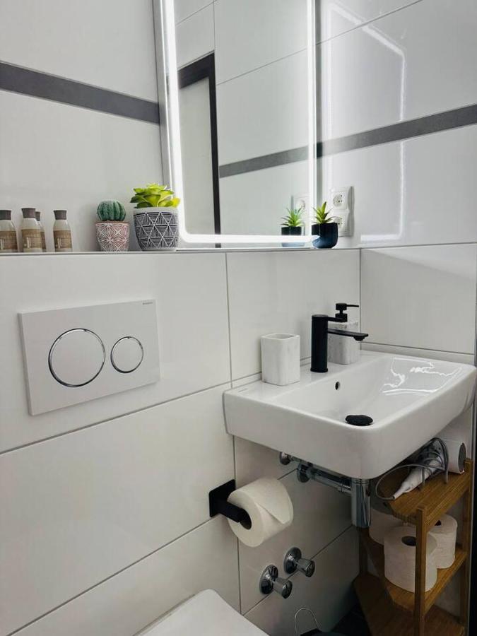 Klassen Stay - Design Studio In 11 Etage - Tolle Aussicht - Sauna, Pool - Netflix Lahnstein Exteriör bild