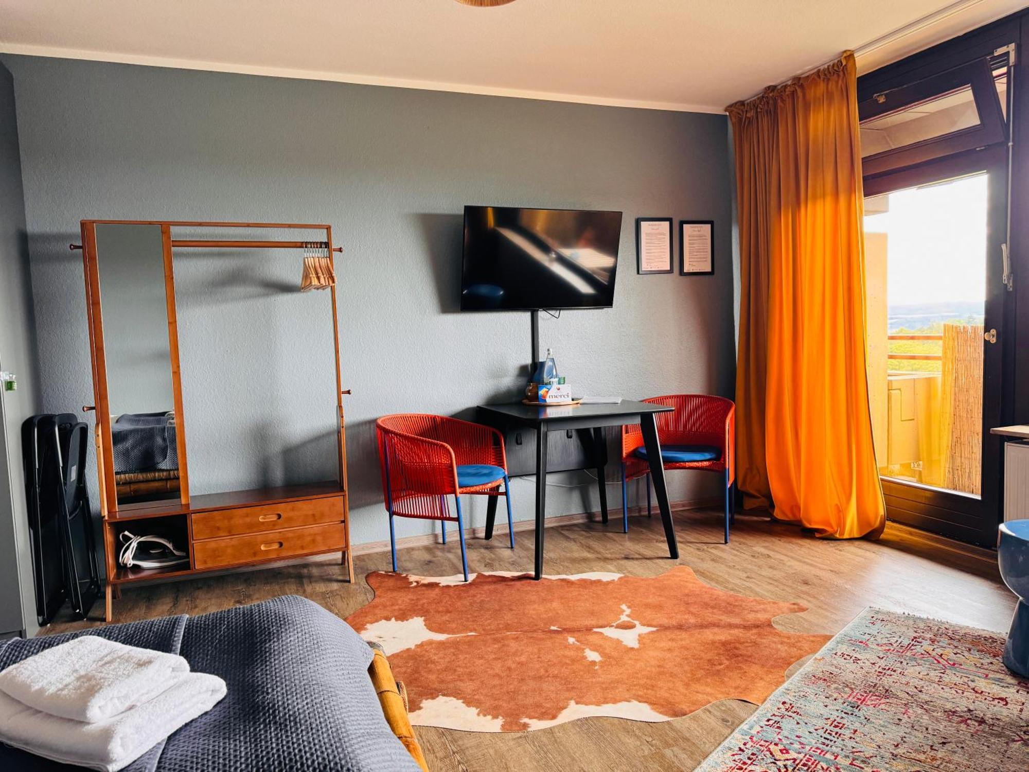 Klassen Stay - Design Studio In 11 Etage - Tolle Aussicht - Sauna, Pool - Netflix Lahnstein Exteriör bild